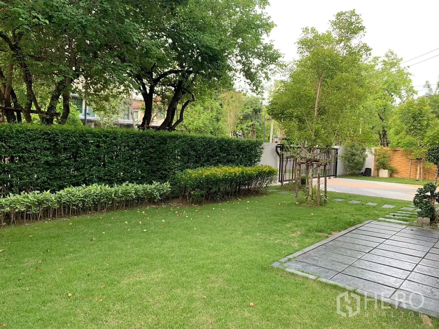 Property Image #15 for property HRE00097