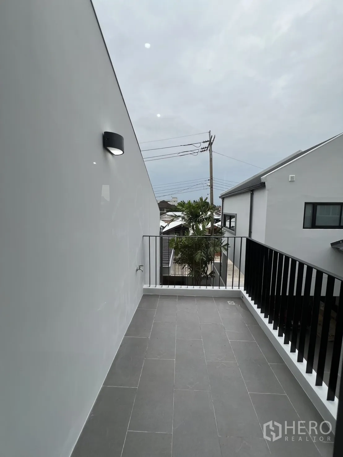 Property Image #24 for property HRE01190