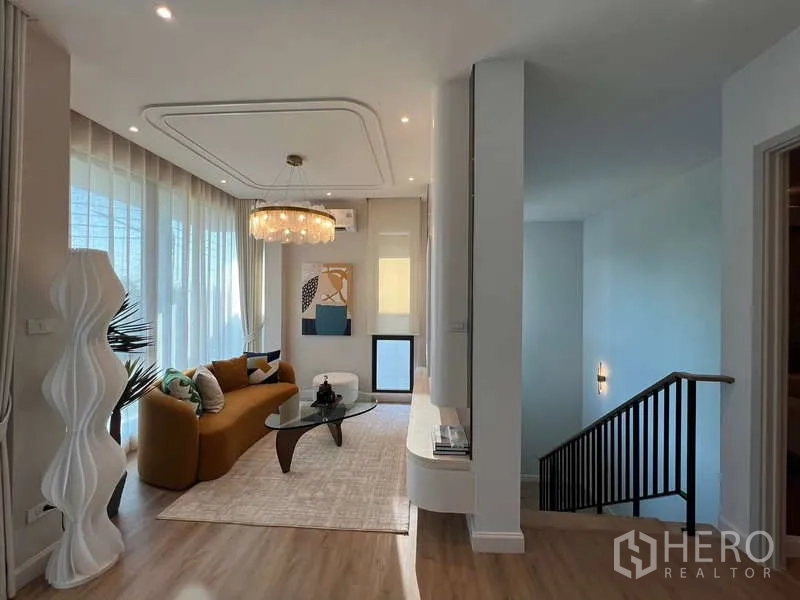 Detached House for sale in Saphan Sung, Bangkok - Modern two-storey detached house exterior with landscaped front garden in Saphan Sung, Bangkok.