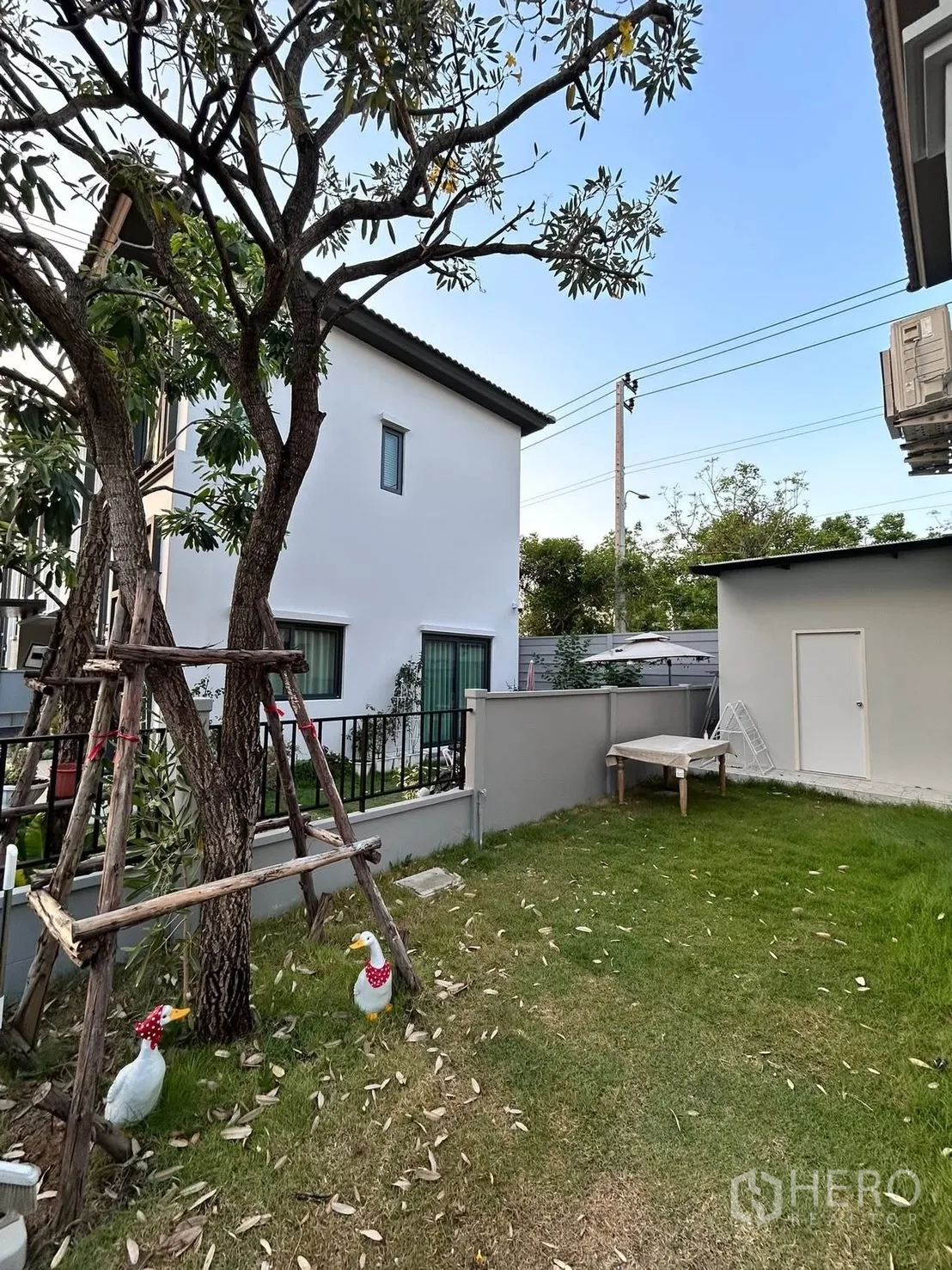 Property Image #21 for property HRE00403