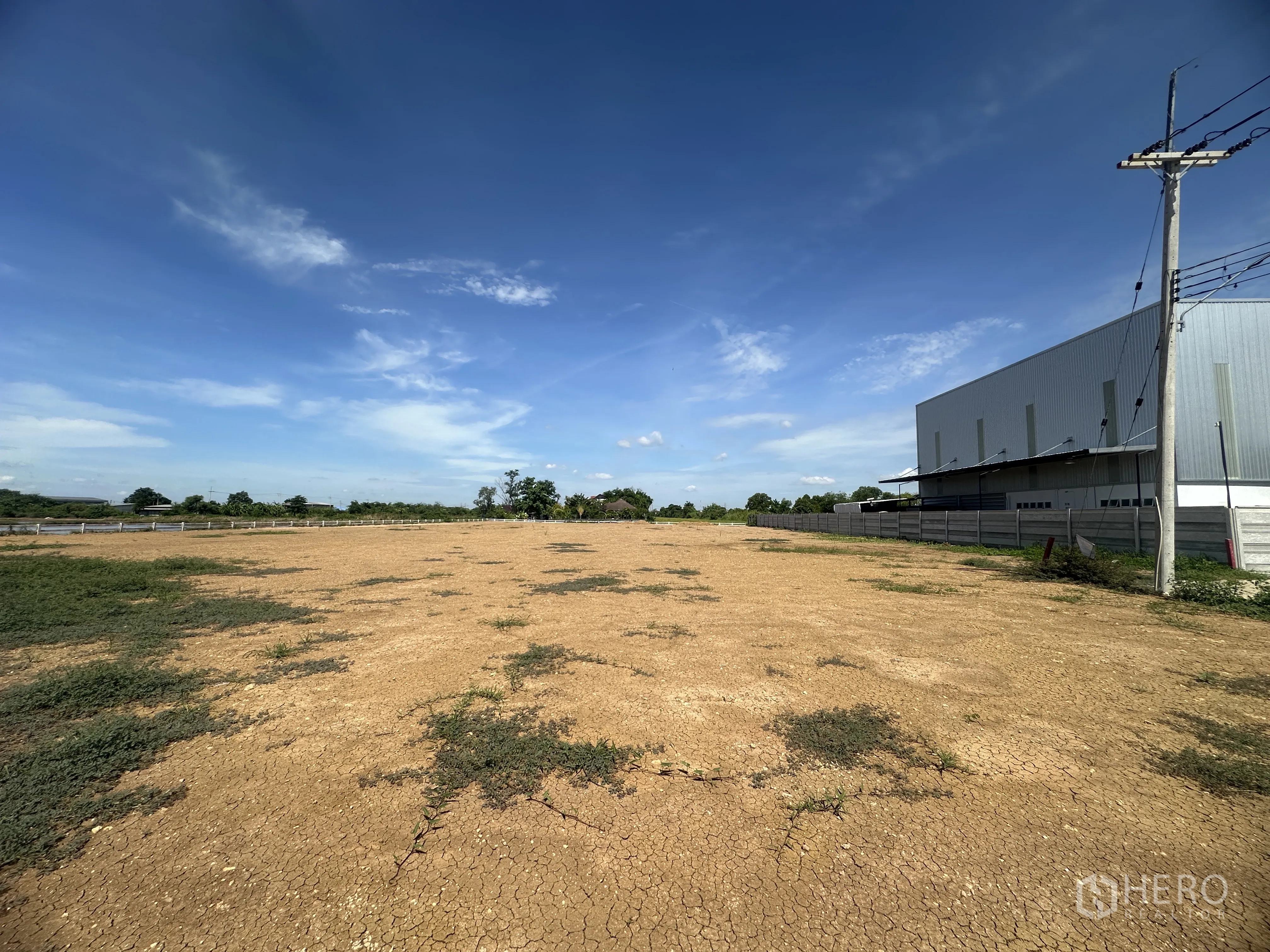 Property Image #13 for property HRE00951
