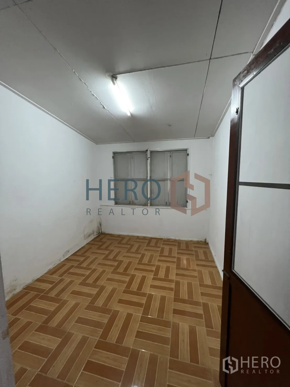 独立式住宅 出租在Watthana, Bangkok - 小型多功能房，拼花地砖