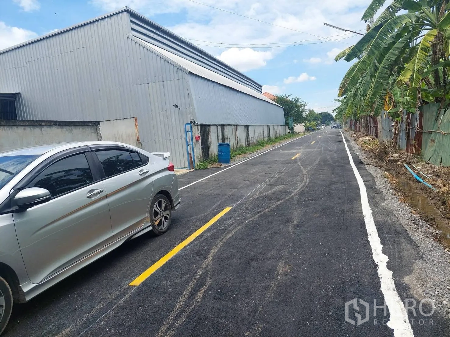 Property Image #4 for property HRE00284