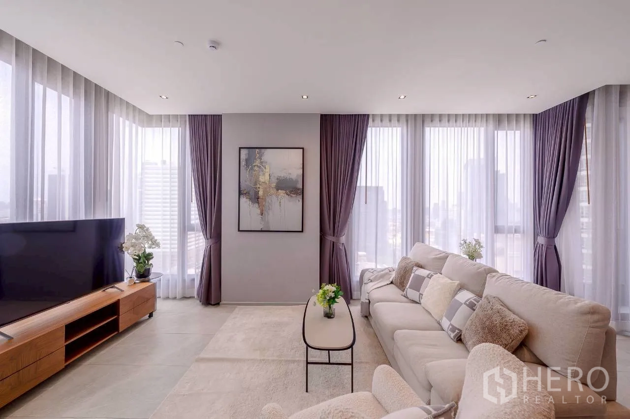 Property Image #8 for property HRE00621