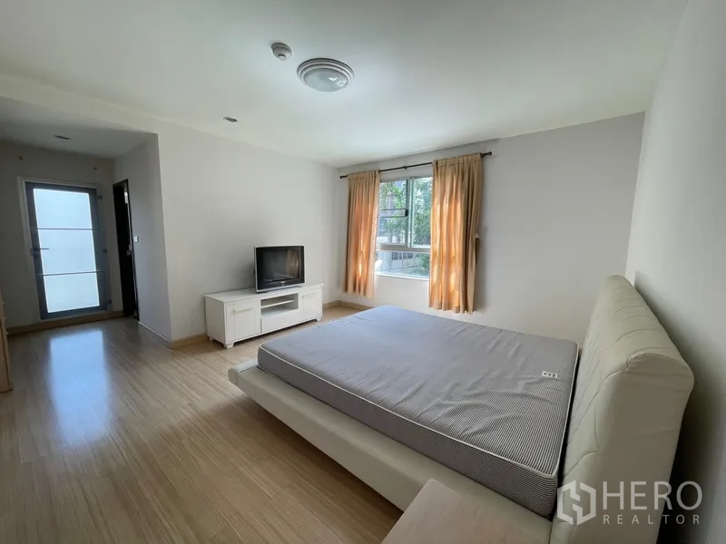 Property Image #6 for property BRE18995