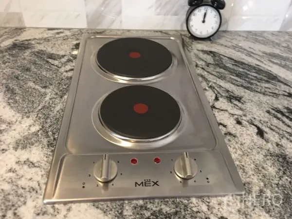 คอนโด ให้เช่าในWatthana, Bangkok - เตาไฟฟ้า 2 หัวแบบบิลต์อินบนท็อปหินแกรนิต