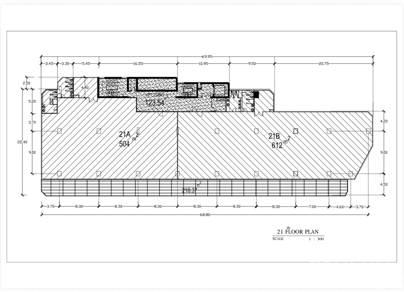 办公室 for rent in Watthana, Bangkok - 楼层平面图展示两块办公区域，面积分别为504㎡和612㎡。