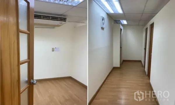 办公空间 出租在Watthana, Bangkok - 带木门的独立办公室及走廊，复合木地板与顶置灯光。