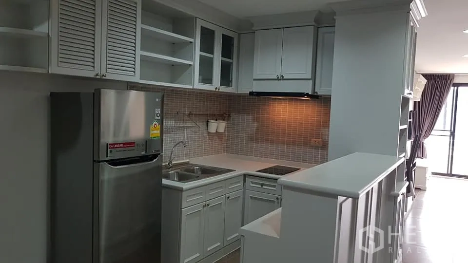 Property Image #1 for property HRE00692