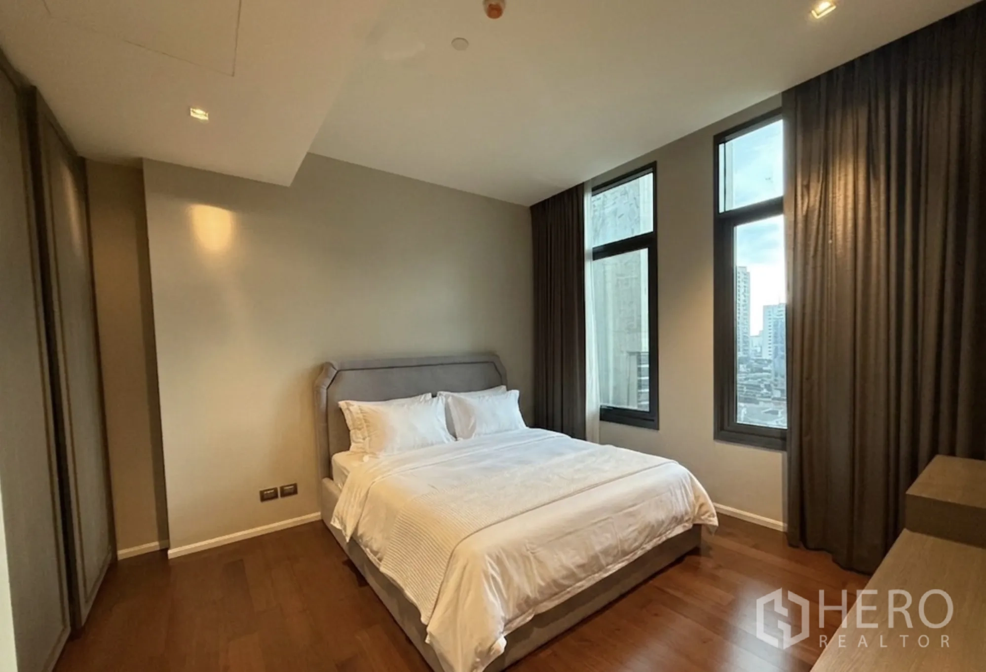 Property Image #1 for property HRE00708