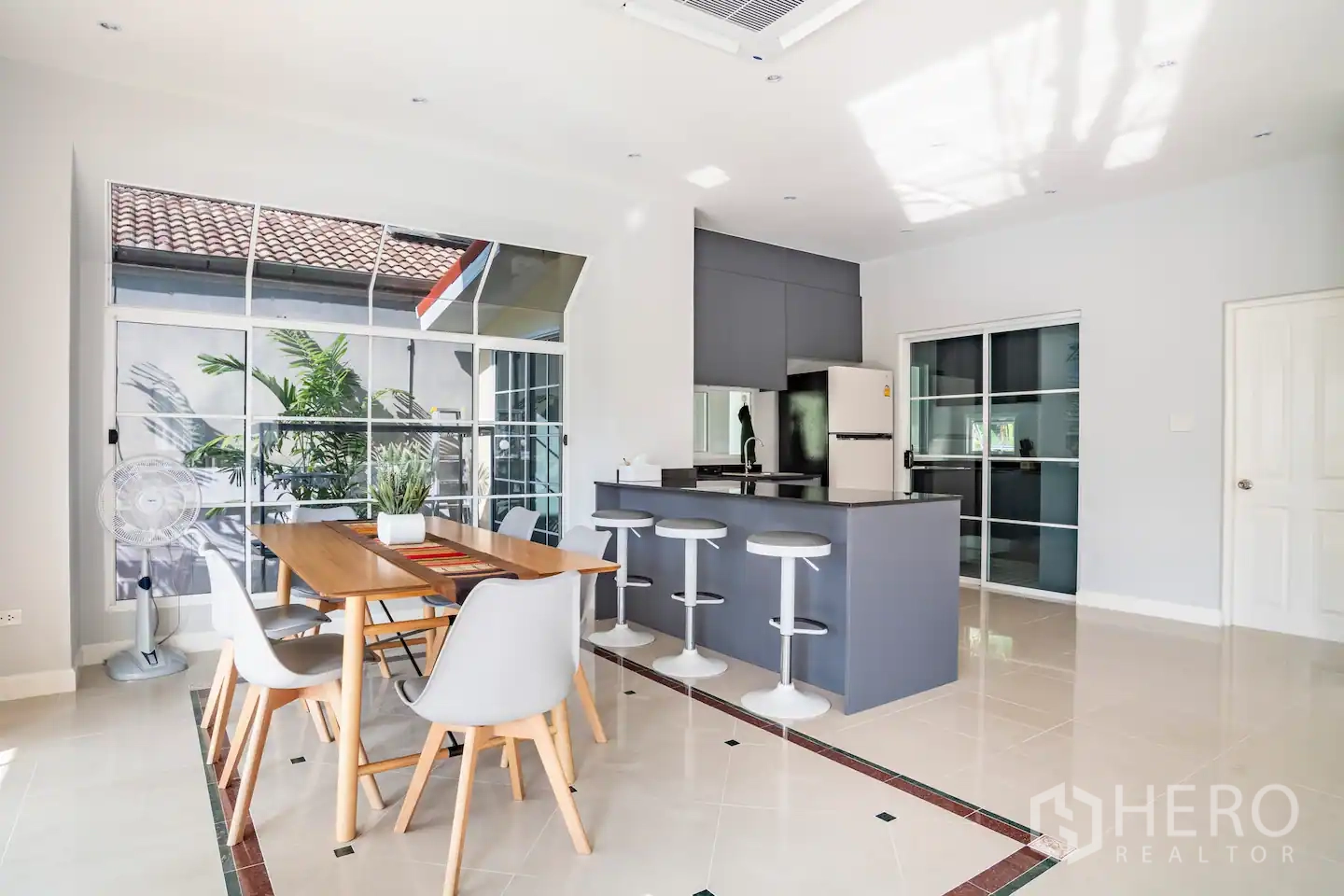 Property Image #5 for property BRE21043