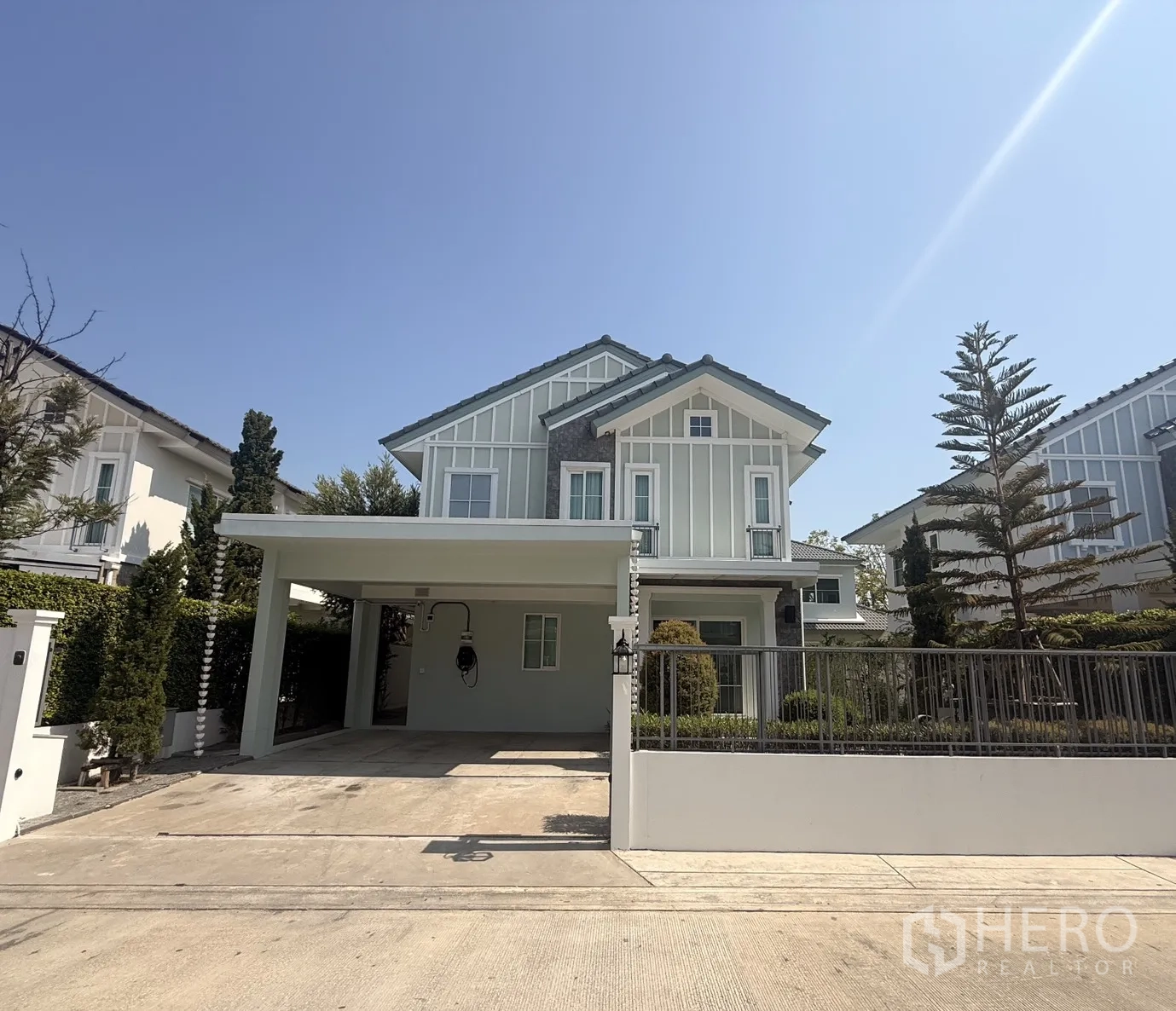 Property Image #15 for property HRE00303