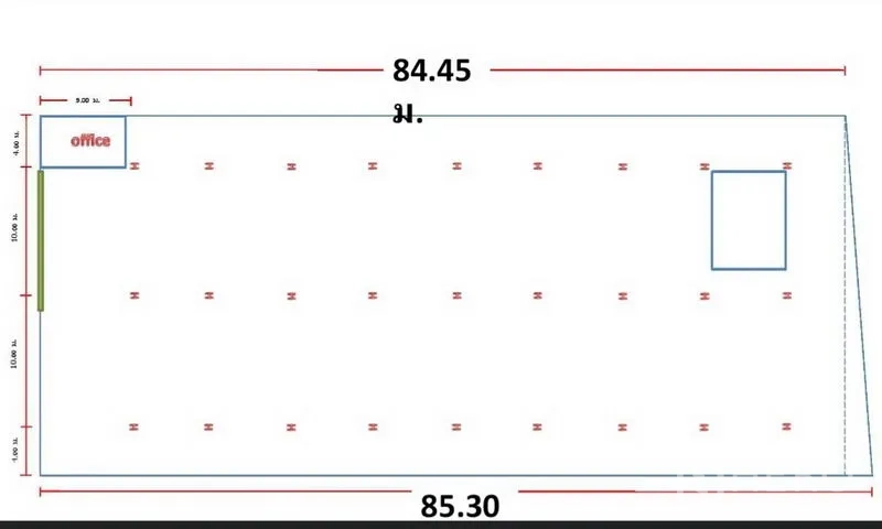 货栈 出租在Lak Si, Bangkok - 仓库平面图，矩形布局，角落带办公室与柱网，尺寸约84×85米。