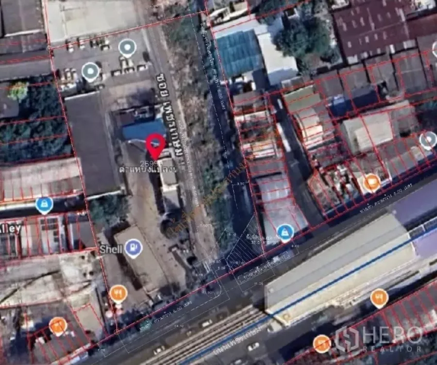 Land for sale in Phasi Charoen, Bangkok - Aerial map showing land plot boundaries beside BTS Bang Wa station and Phetkasem Road in Phasi Charoen.