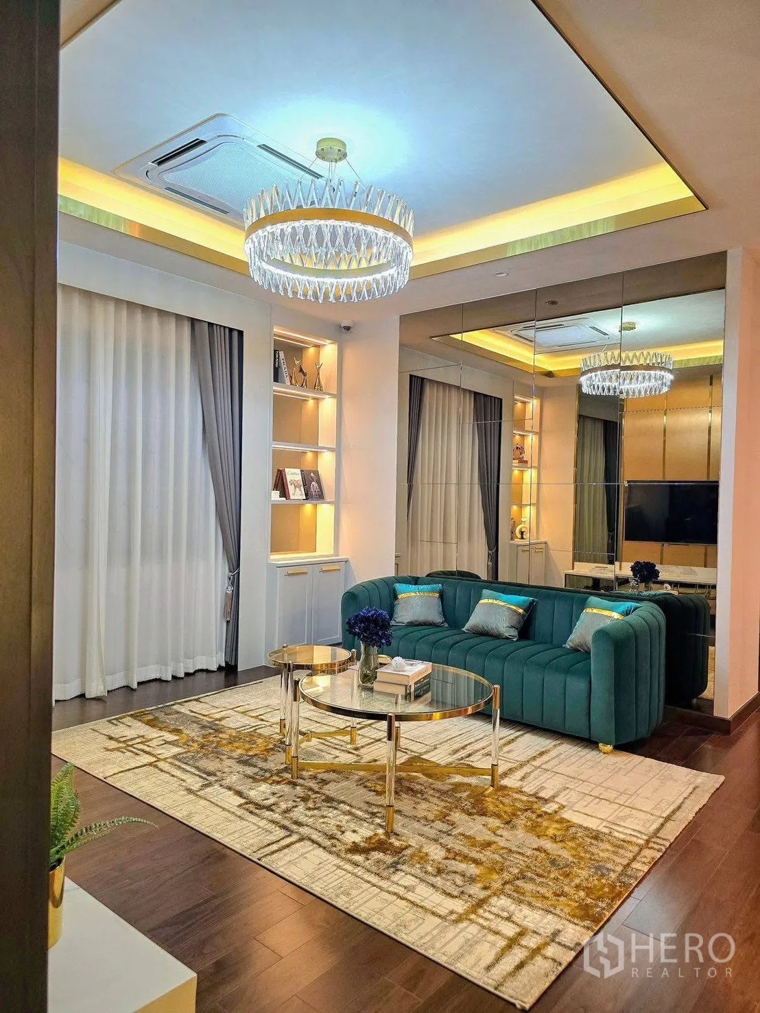 Property Image #27 for property HRE00297