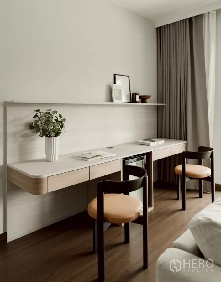 Detached House for rent in Bang Phli, Samut Prakan - Dual study desk with chairs and built-in mini fridge