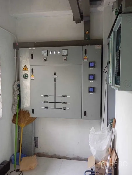 สำนักงานที่บ้าน ให้เช่าหรือขายในThanyaburi, Pathum Thani - ห้องควบคุมไฟฟ้า ตู้เมนสวิตช์และมิเตอร์วัดต่างๆ