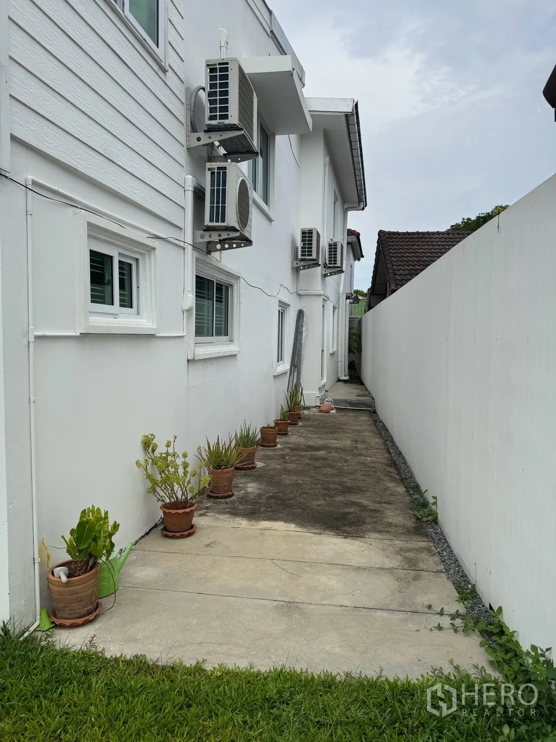Property Image #21 for property HRE01332