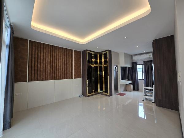 Property Image #8 for property BRE17779