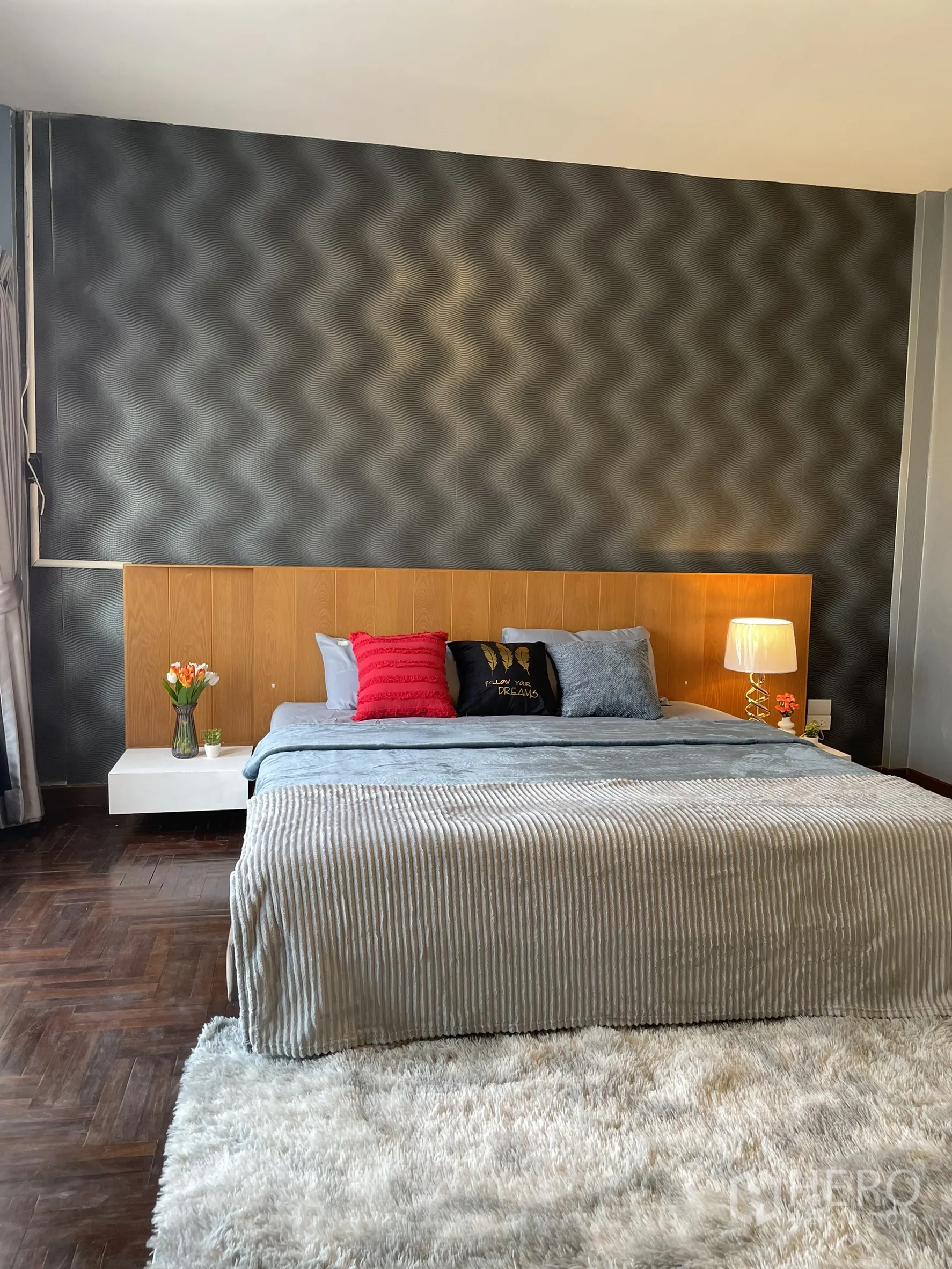 Property Image #16 for property HRE00246