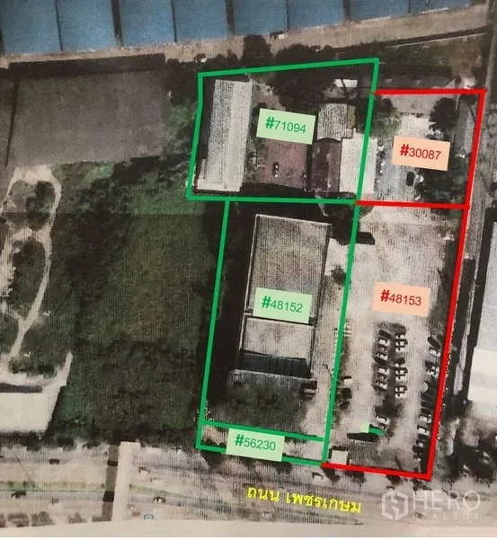 Land for rent in Krathum Baen, Samut Sakhon - Satellite map showing highlighted land parcels, buildings and parking areas, outlining the available plot and site access in Krathum Baen.