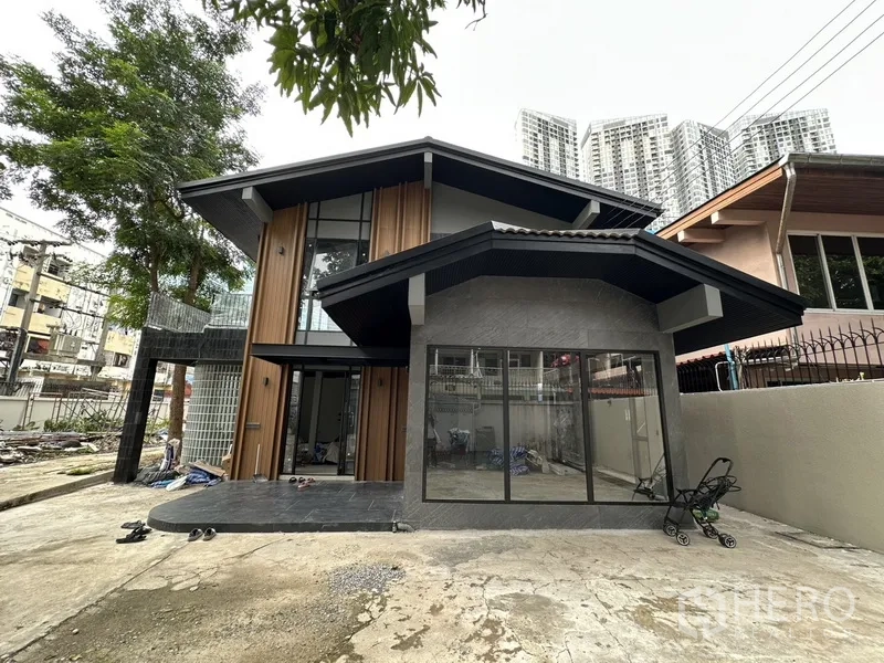 Property Image #10 for property HRE00993