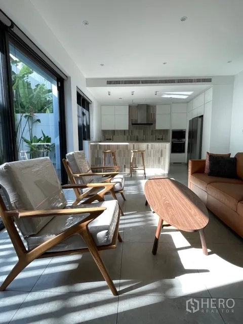 Property Image #20 for property HRE00619