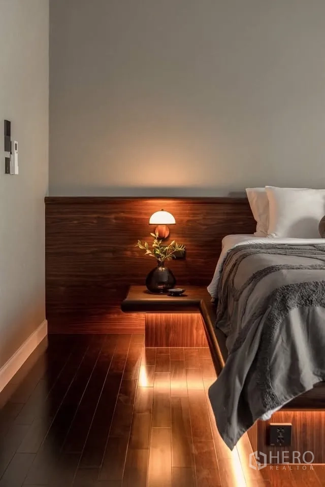 Detached House for rent or sale in Lat Krabang, Bangkok - Floating bedside table with a lamp and soft under-bed lighting detail.