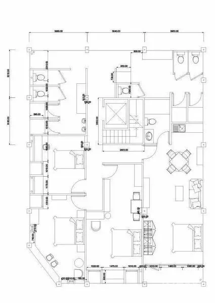 店屋 出租在Bang Rak, Bangkok - 店屋多层平面图，标注房间、楼梯与卫生间布局。