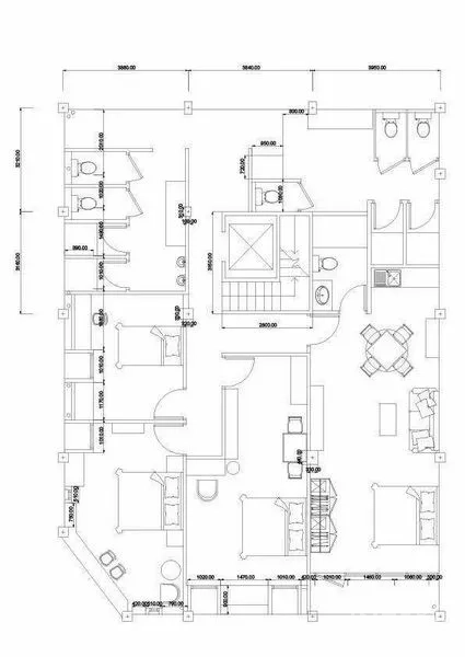 店屋 出租在Bang Rak, Bangkok - 店屋多层平面图，标注房间、楼梯与卫生间布局。