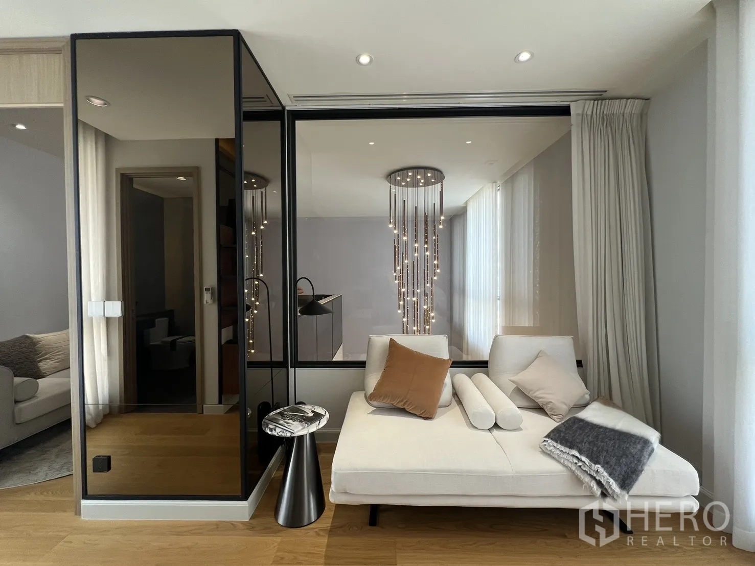 Property Image #26 for property HRE00581