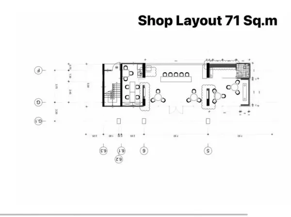 พื้นที่ขายปลีก ให้เช่าในWatthana, Bangkok - ผังร้านค้าขนาด 71 ตร.ม. แสดงทางเข้า เขตนั่งเล่น เคาน์เตอร์บริการ และตำแหน่งห้องน้ำ