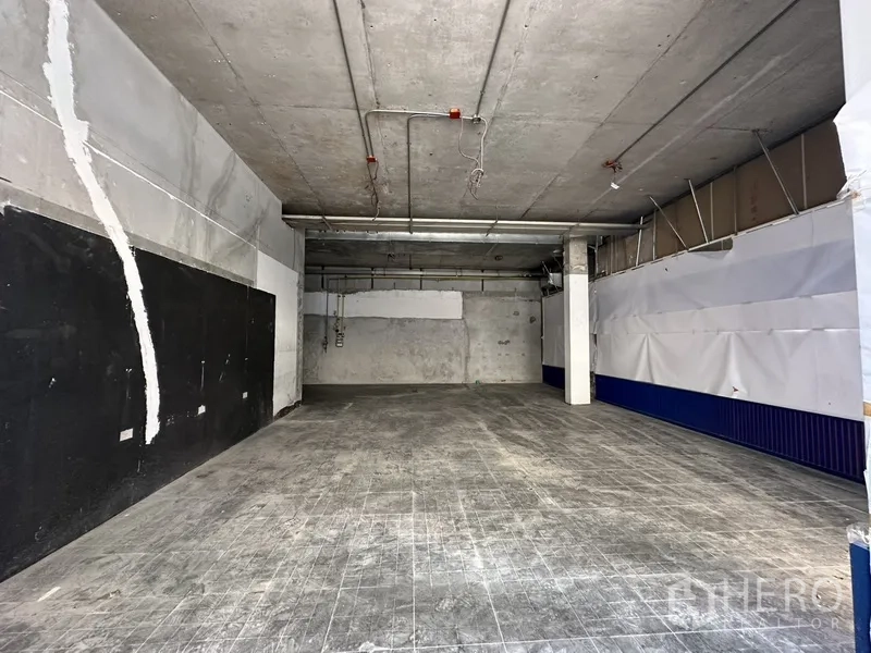 Property Image #4 for property HRE00332