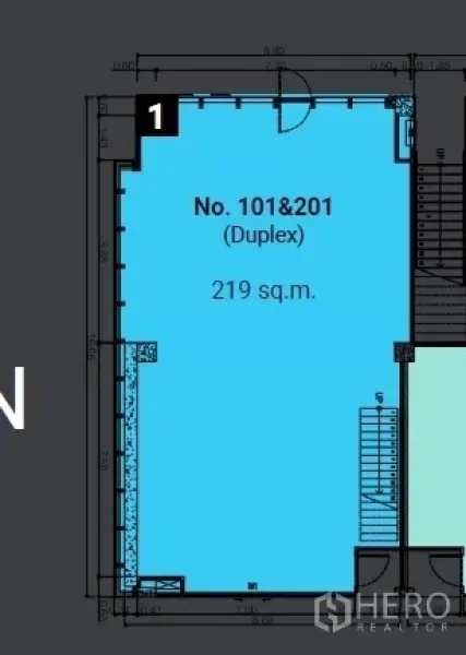零售空间 出租在Khlong Toei, Bangkok - 219㎡双层商铺一层的详细平面图。