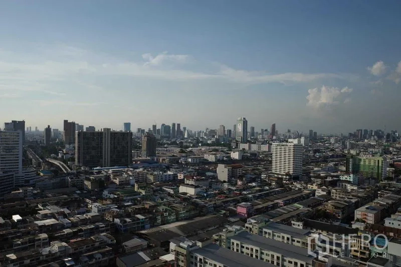 คอนโด ขาย - วิวเมืองกรุงเทพแบบพาโนรามาจากชั้นสูงในดินแดง
