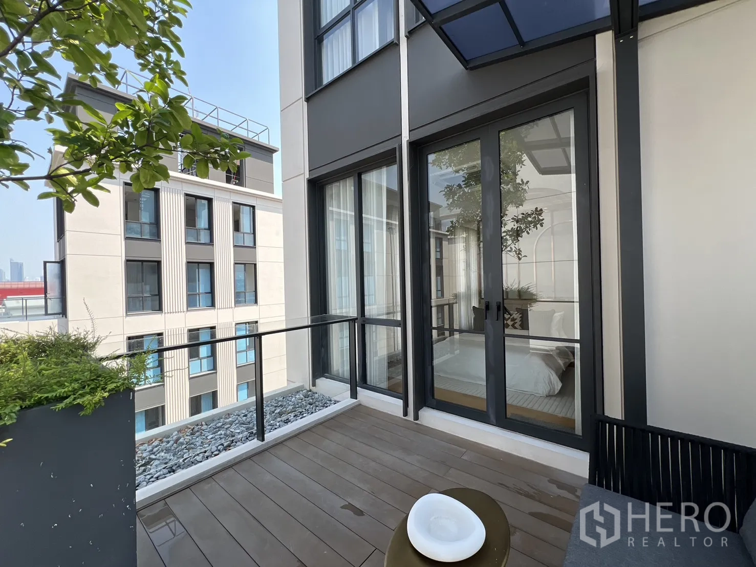 Property Image #41 for property HRE00581