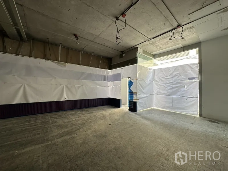 Property Image #4 for property HRE00332