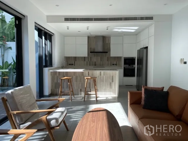 Property Image #21 for property HRE00619