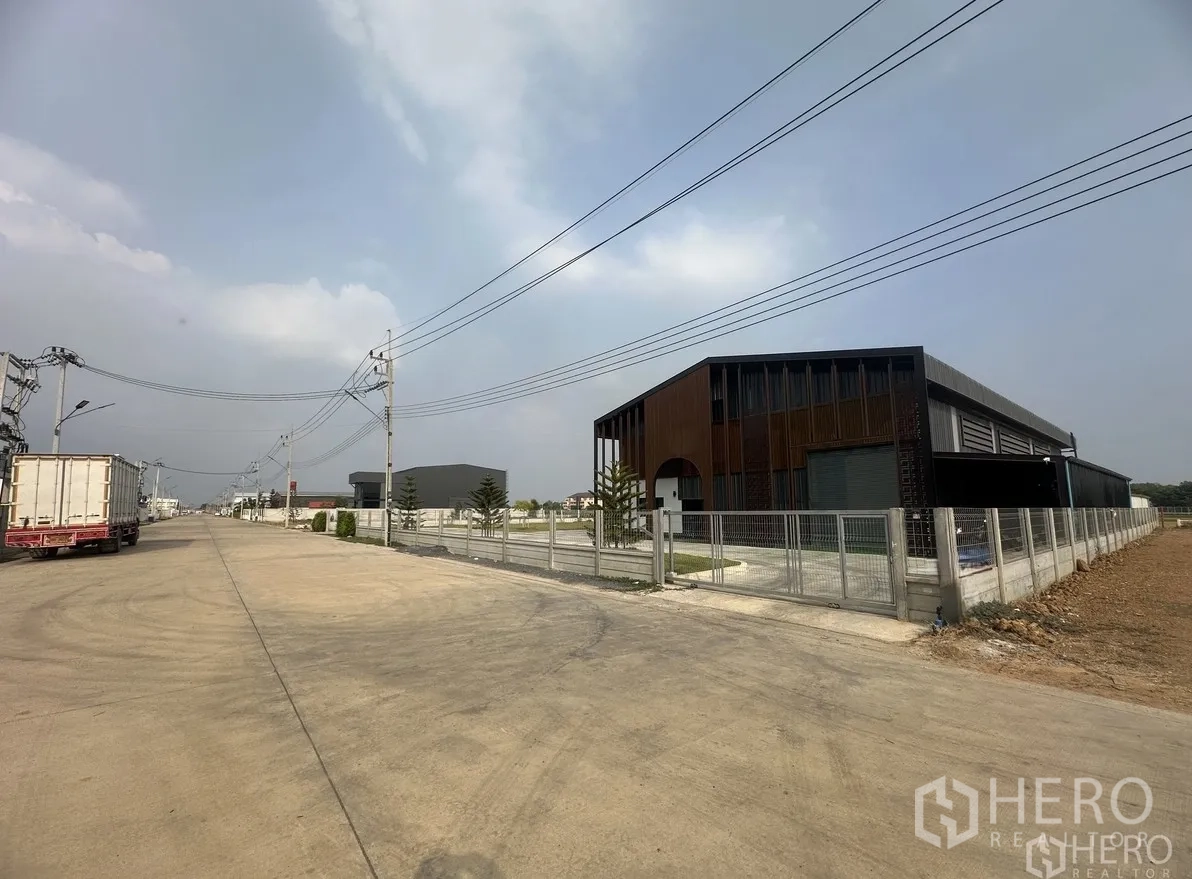 Property Image #3 for property HRE00951