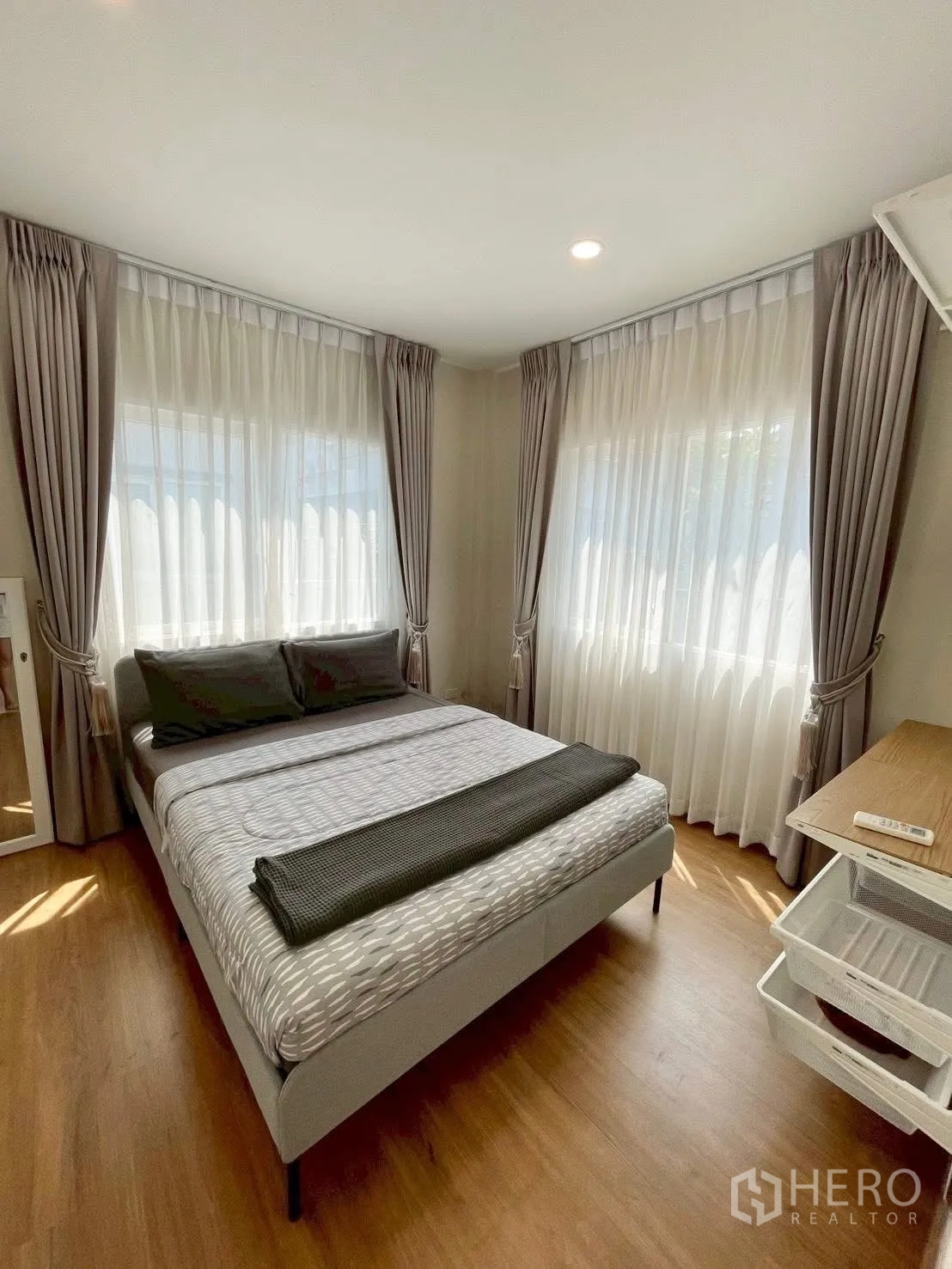 Property Image #23 for property HRE00892