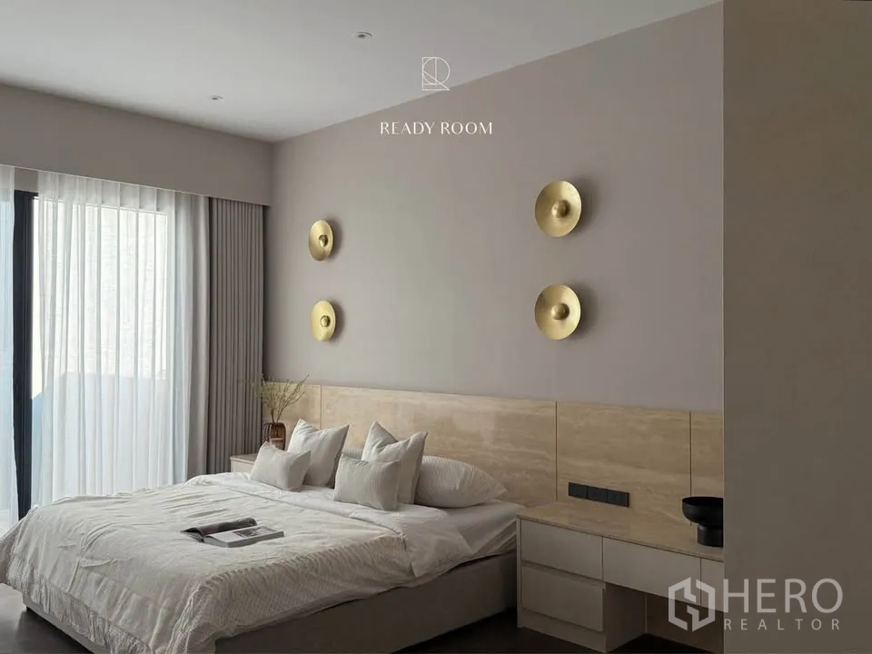 Property Image #18 for property HRE00274