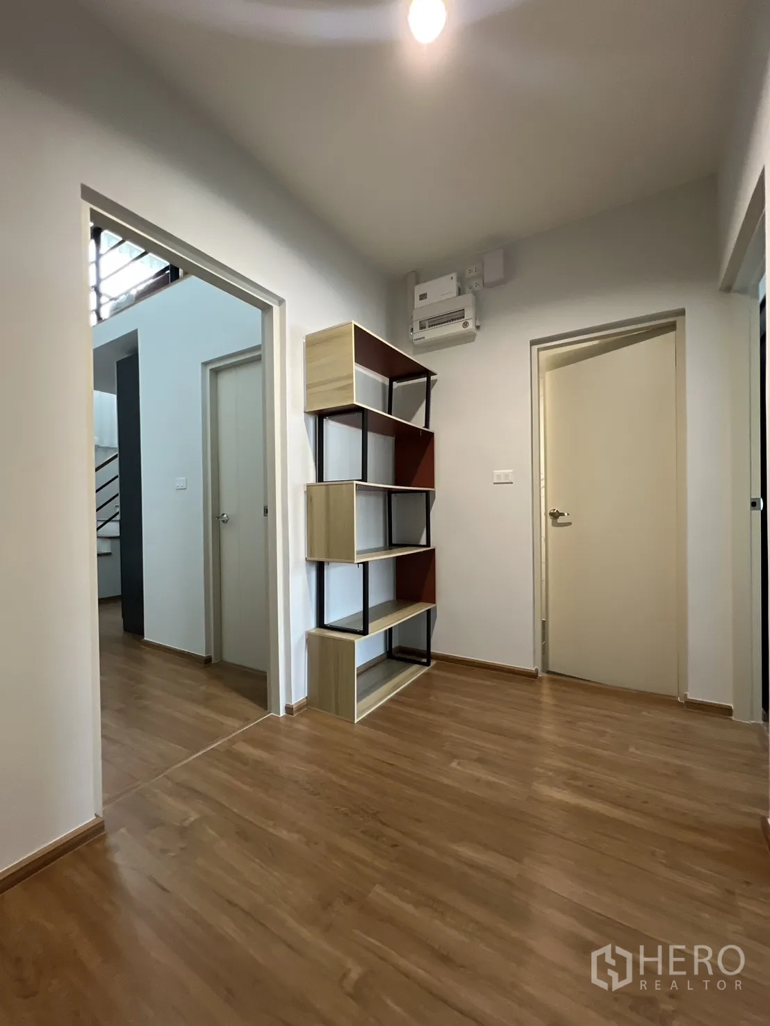 Property Image #36 for property HRE00412