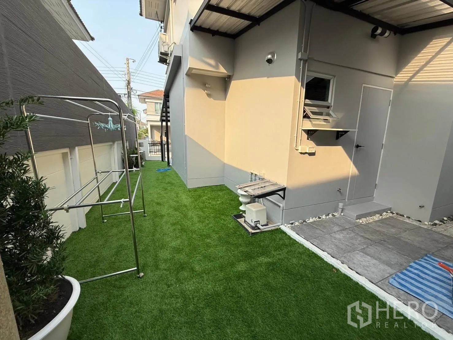 Property Image #16 for property HRE00370