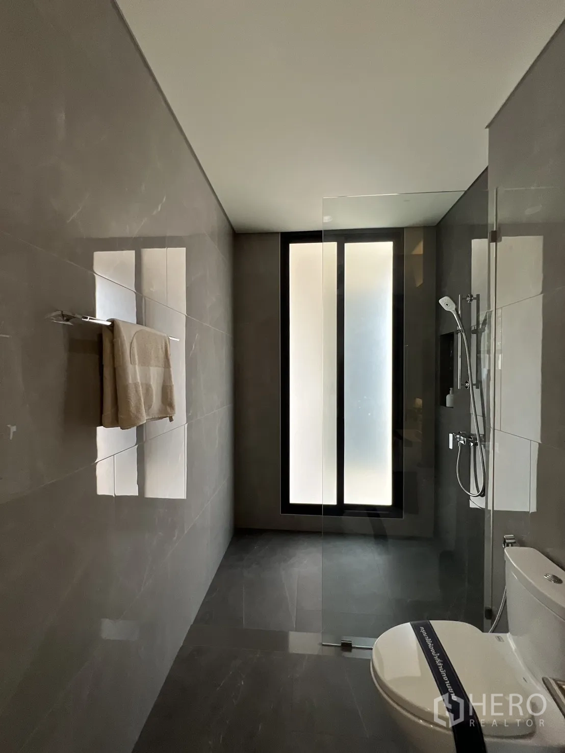 Property Image #38 for property HRE00581