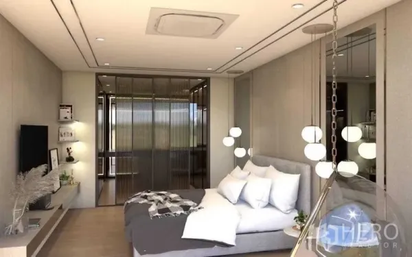 ทาวน์เฮาส์ ขายในSuan Luang, Bangkok - ห้องนอนมาสเตอร์กว้าง โคมไฟแขวนและผนังทีวีสไตล์โมเดิร์น