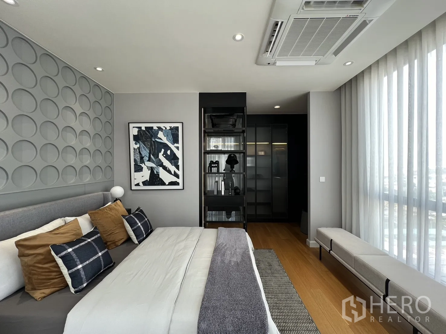 Property Image #31 for property HRE00581