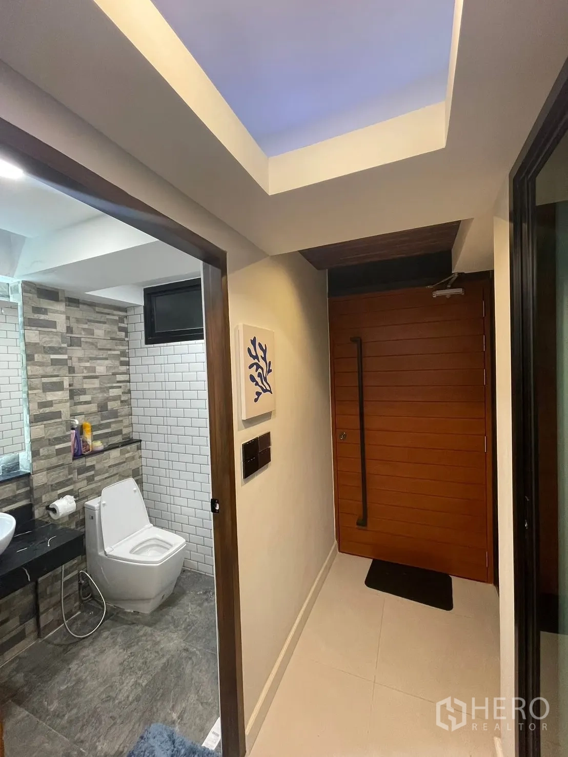 Property Image #16 for property HRE00373