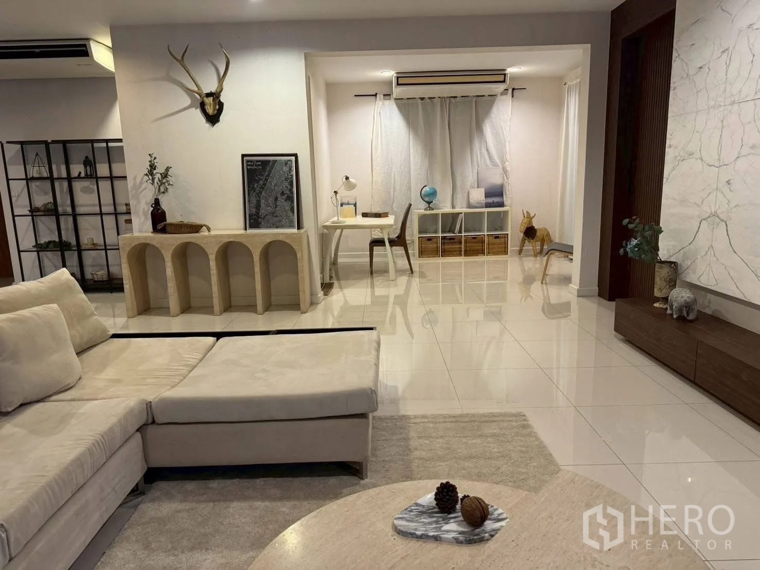 Property Image #25 for property HRE00869