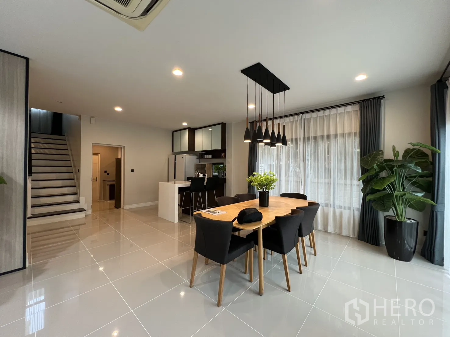 Property Image #2 for property BRE15146