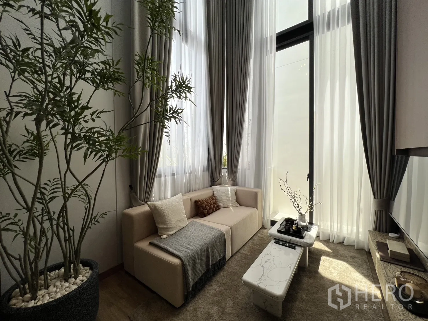 Property Image #22 for property HRE01201